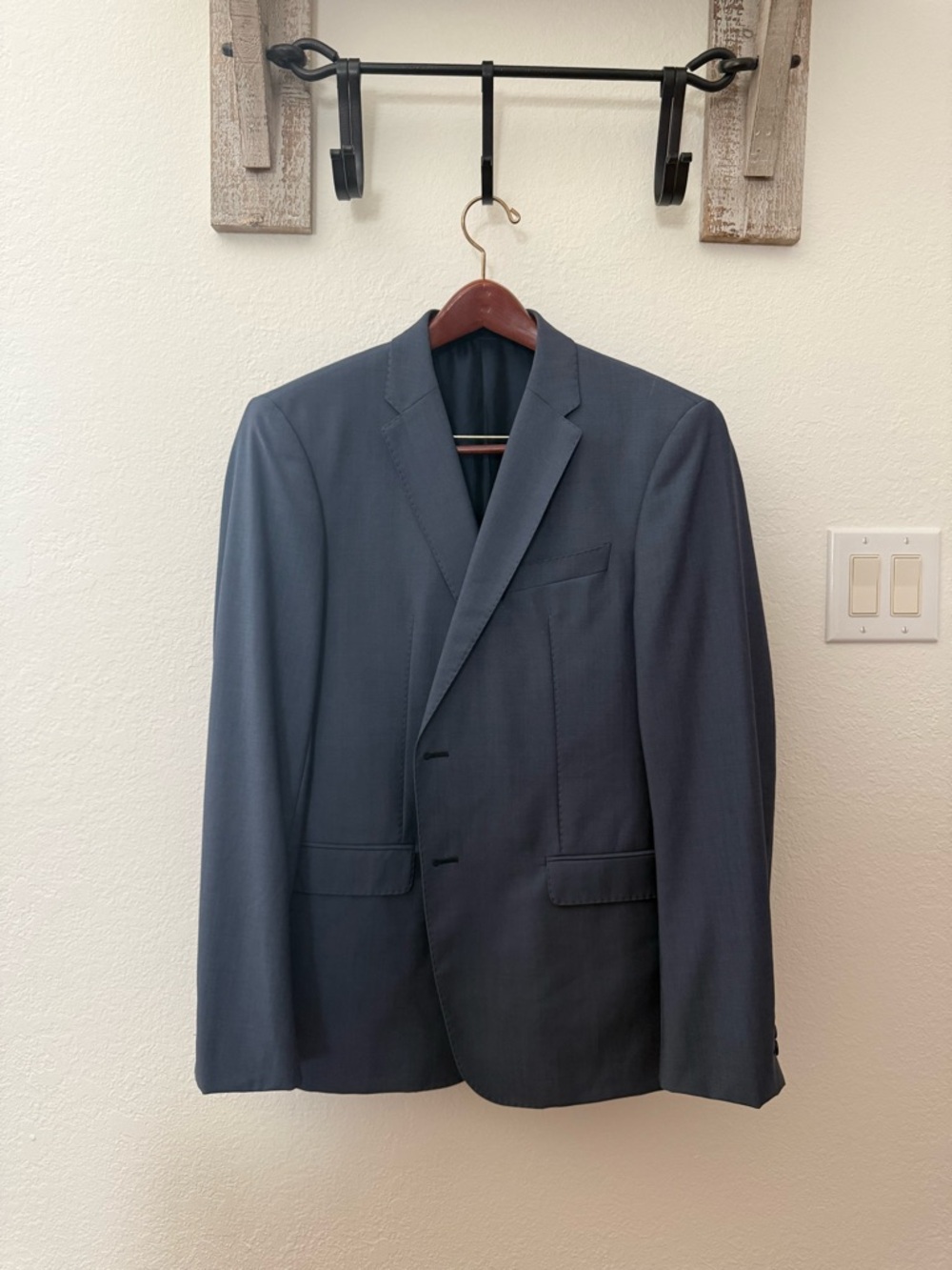 Armani Collezioni Classic Navy Two-Button Suit Jacket